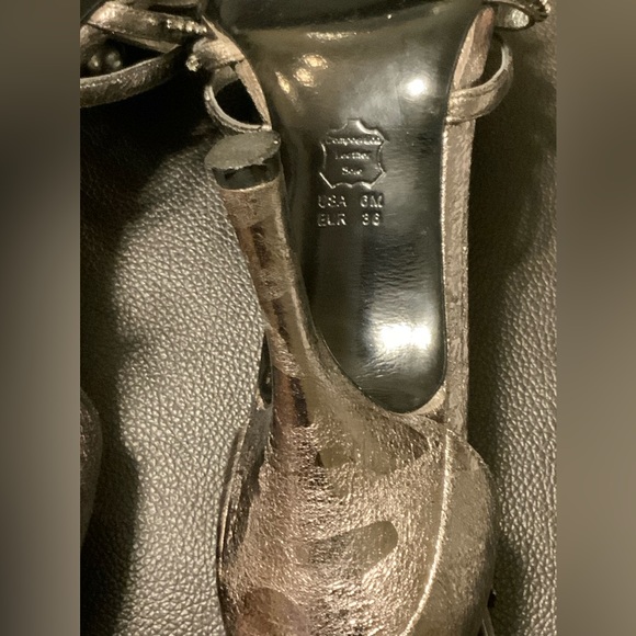 Women’s Silver Shoes - Picture 8 of 12